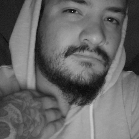 Meet your Posher, Aj - Picture 1 of 1